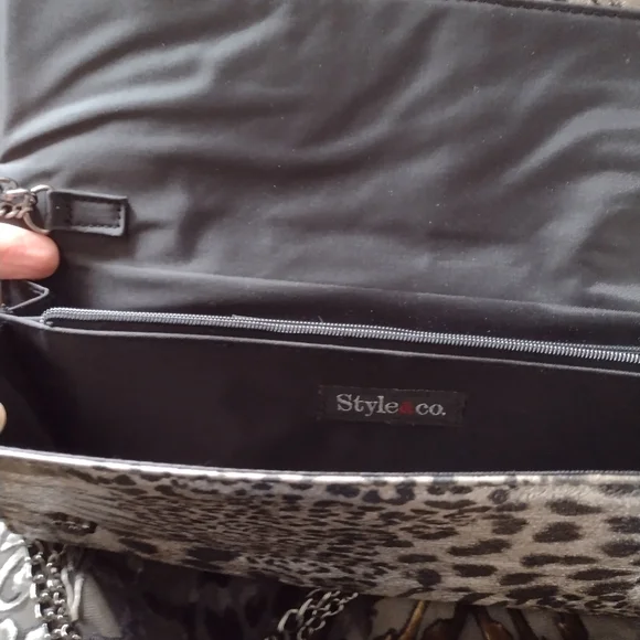 Handbag - Picture 4 of 6